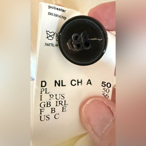 🐻‍❄️NWOT cream boiled wool car coat! Giving J. Crew preppy vibes!🐻‍❄️ - Picture 4 of 6